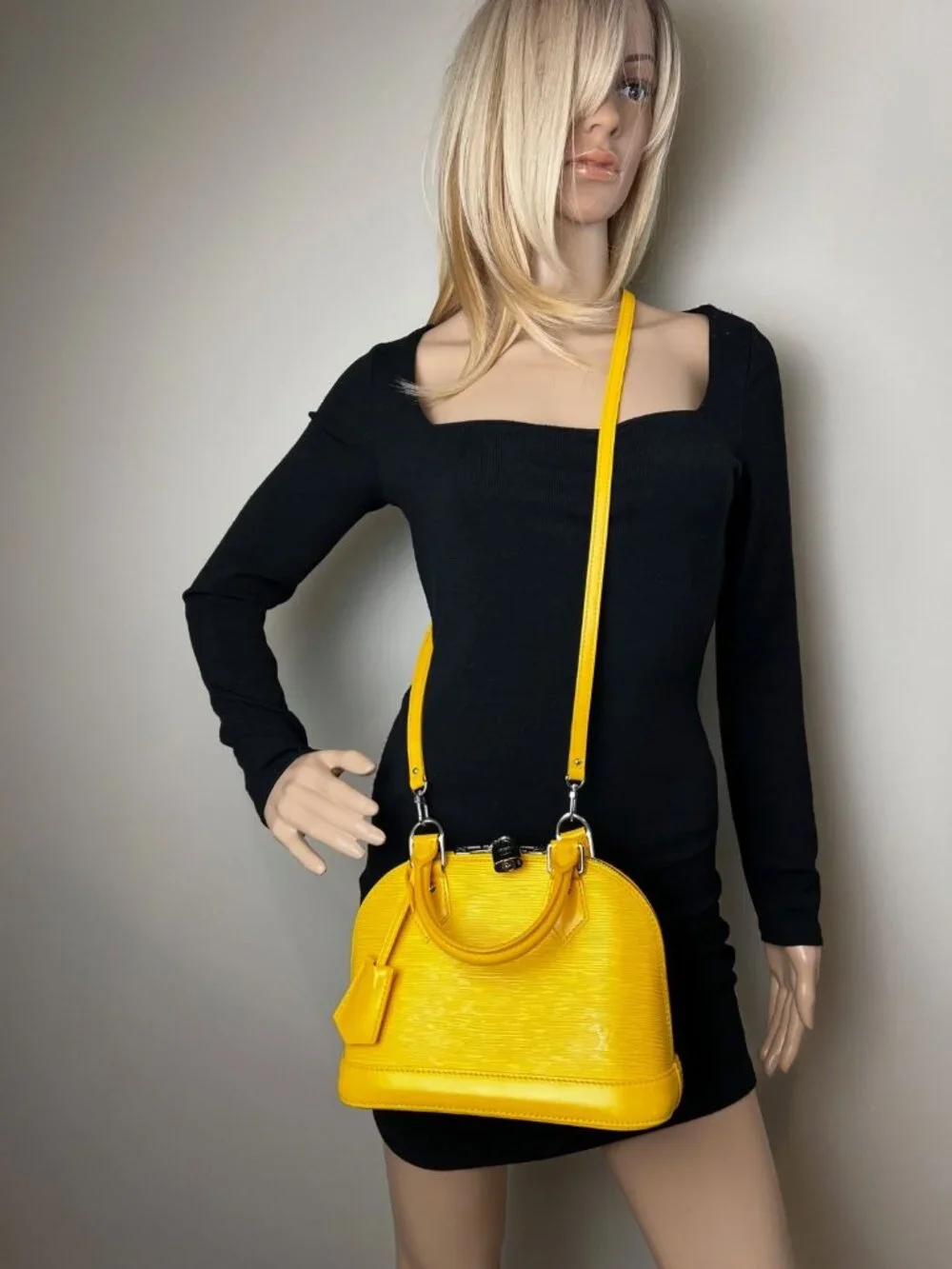 LOUIS VUITTON Alma BB Epi Leather Shoulder Bag